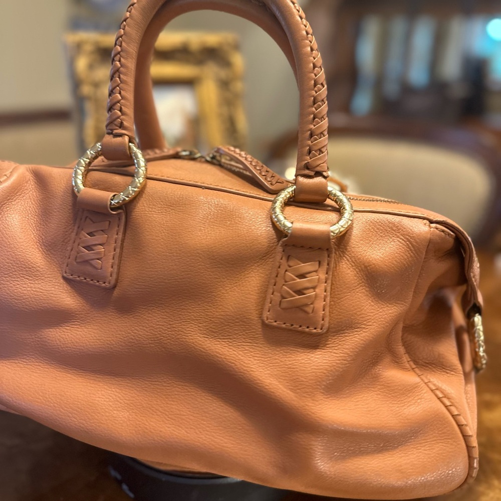 Sexy camel Tan Leather Handbag - Picture 17 of 17